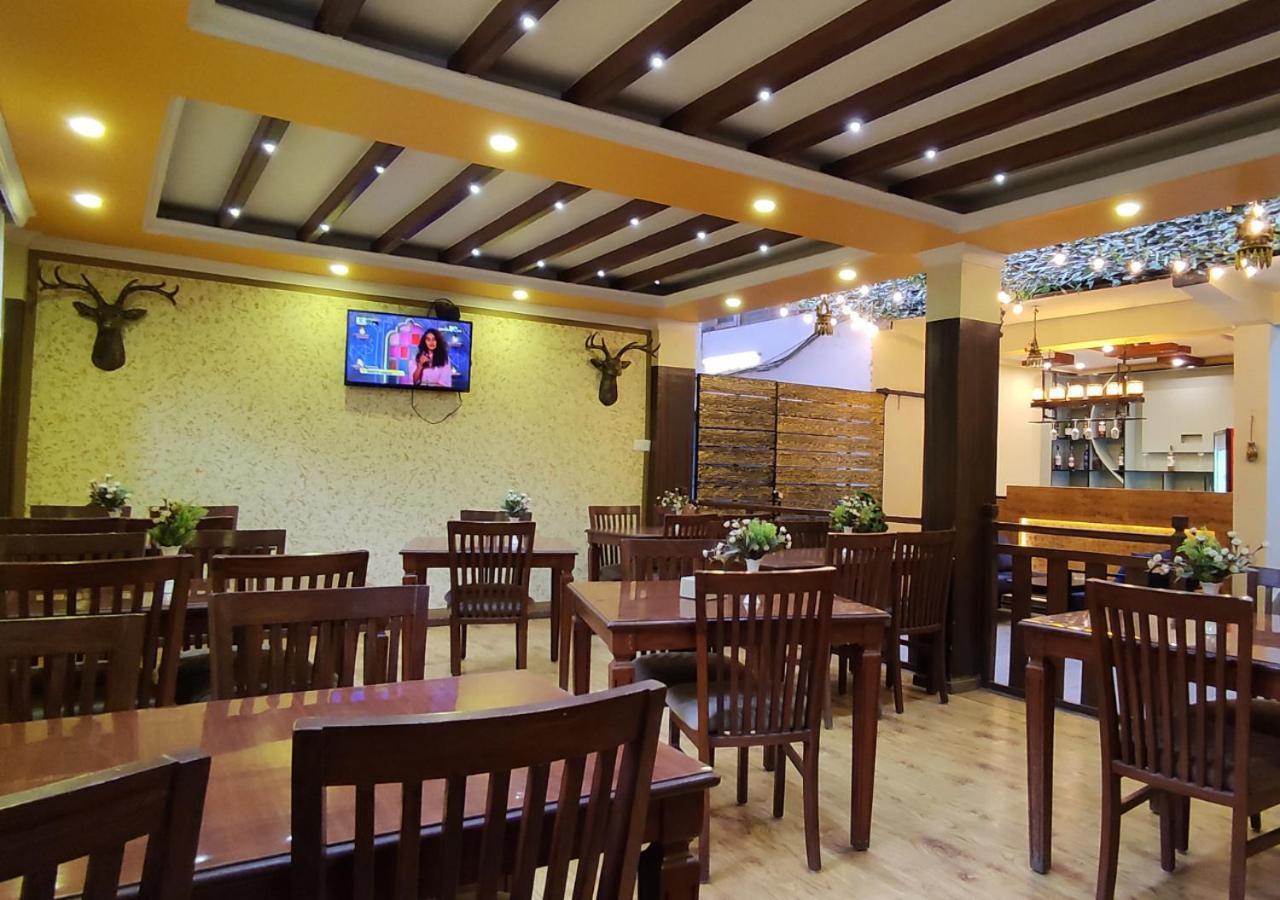 Royal Kings Hotel Катманду Екстер'єр фото