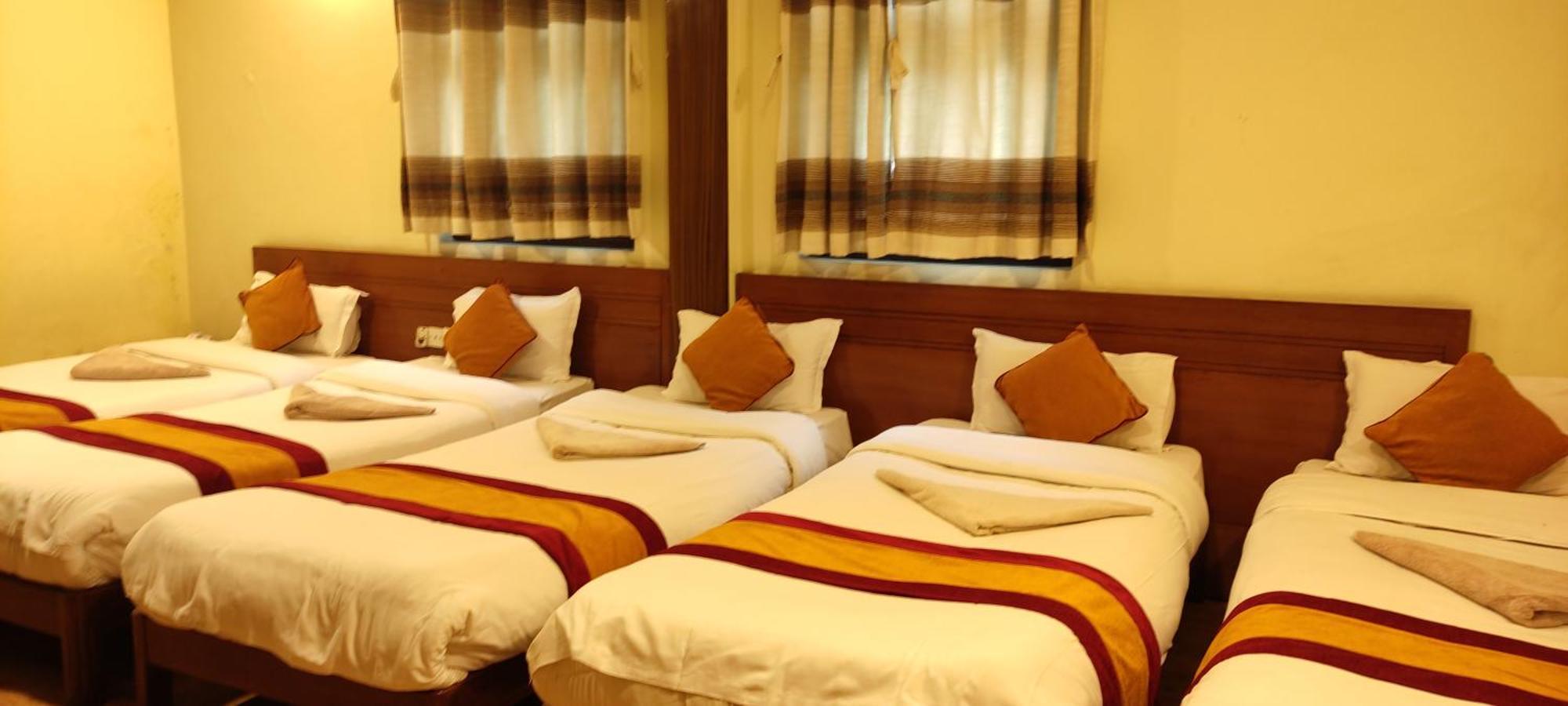 Royal Kings Hotel Катманду Екстер'єр фото